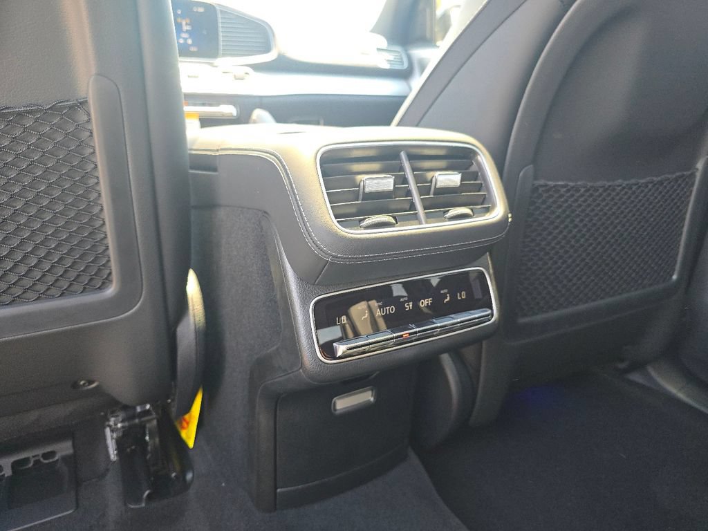 New 2026 Mercedes-Benz GLS 450 4MATIC image 27