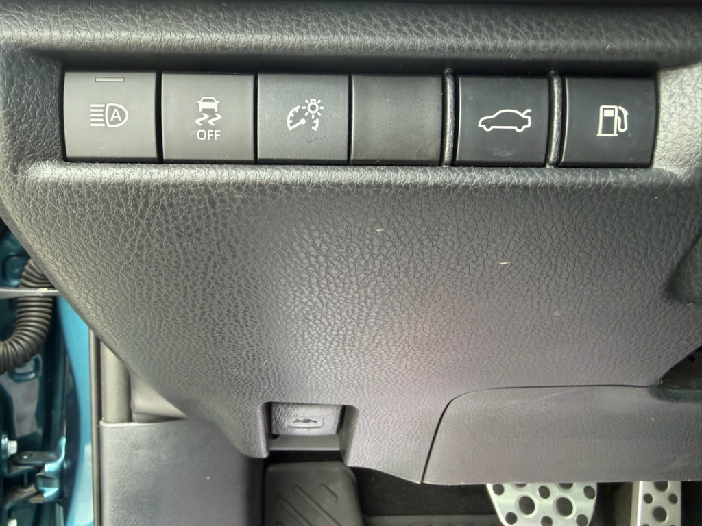 Used 2019 Jeep Compass Latitude FWD image 14