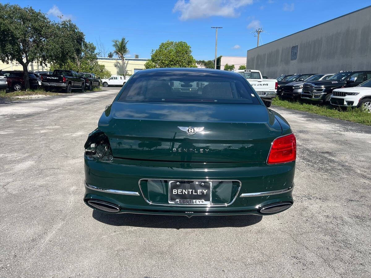 Used 2026 Bentley Flying Spur Plug-In Hybrid AWD/4WD image 4