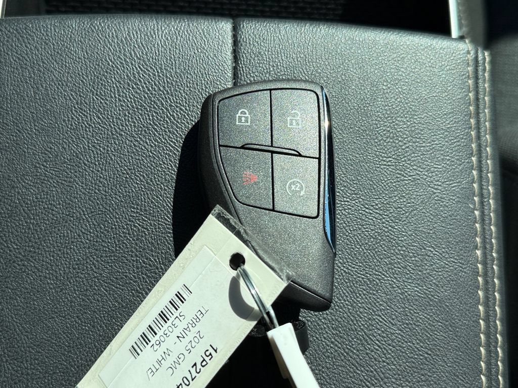 Used 2025 GMC Terrain Elevation AWD/4WD image 44