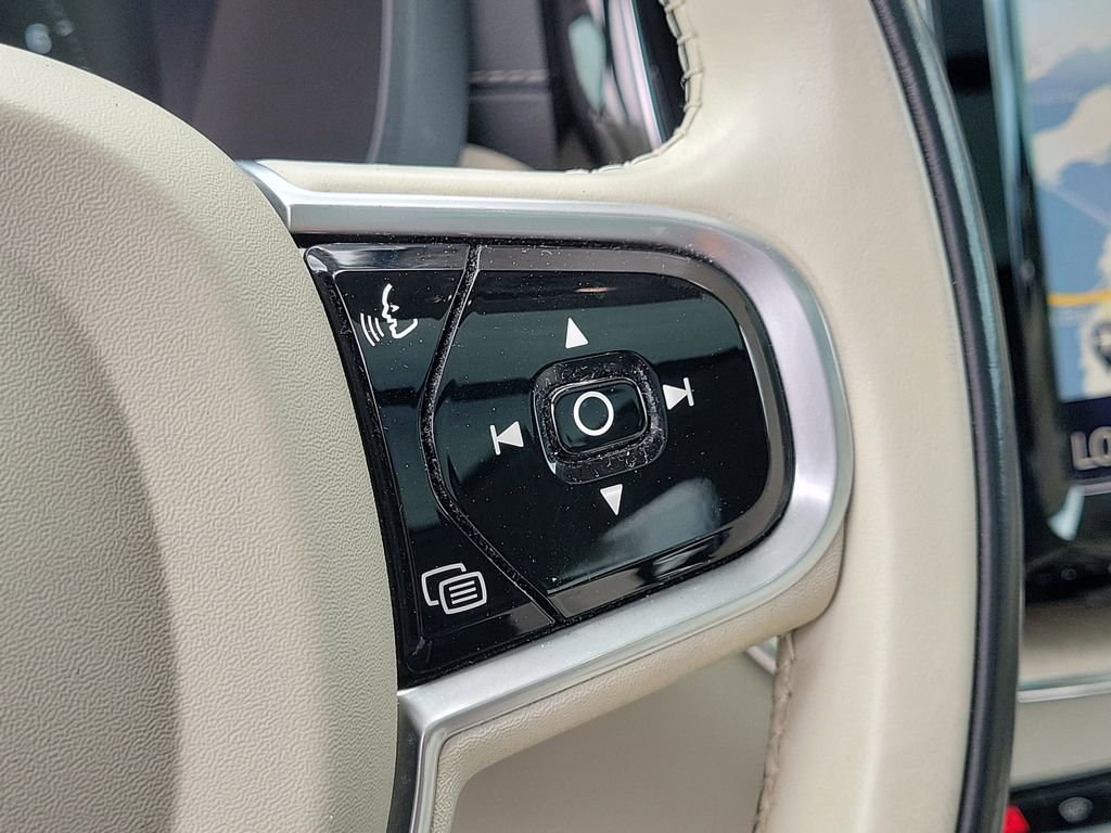 Used 2018 Volvo XC60 T5 Inscription w/ Convenience Package image 31