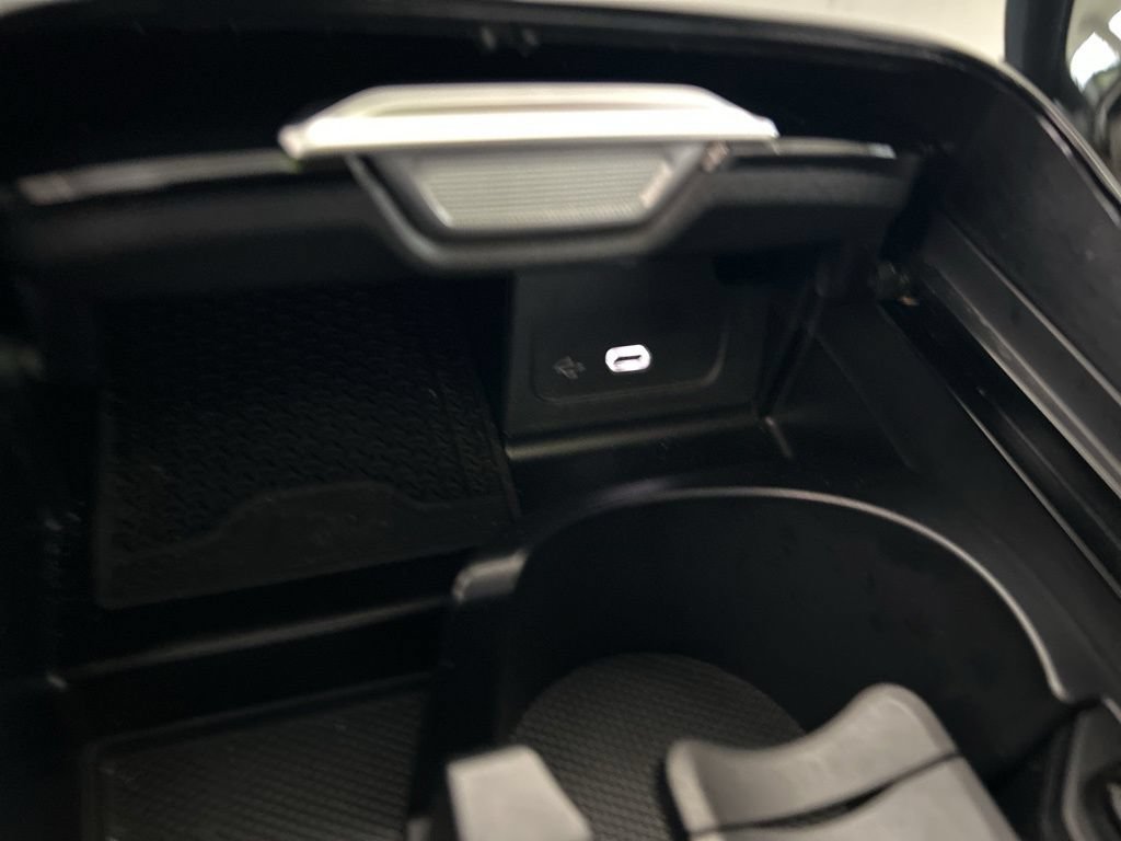 Used 2024 Mercedes-Benz C 300 Sedan image 49