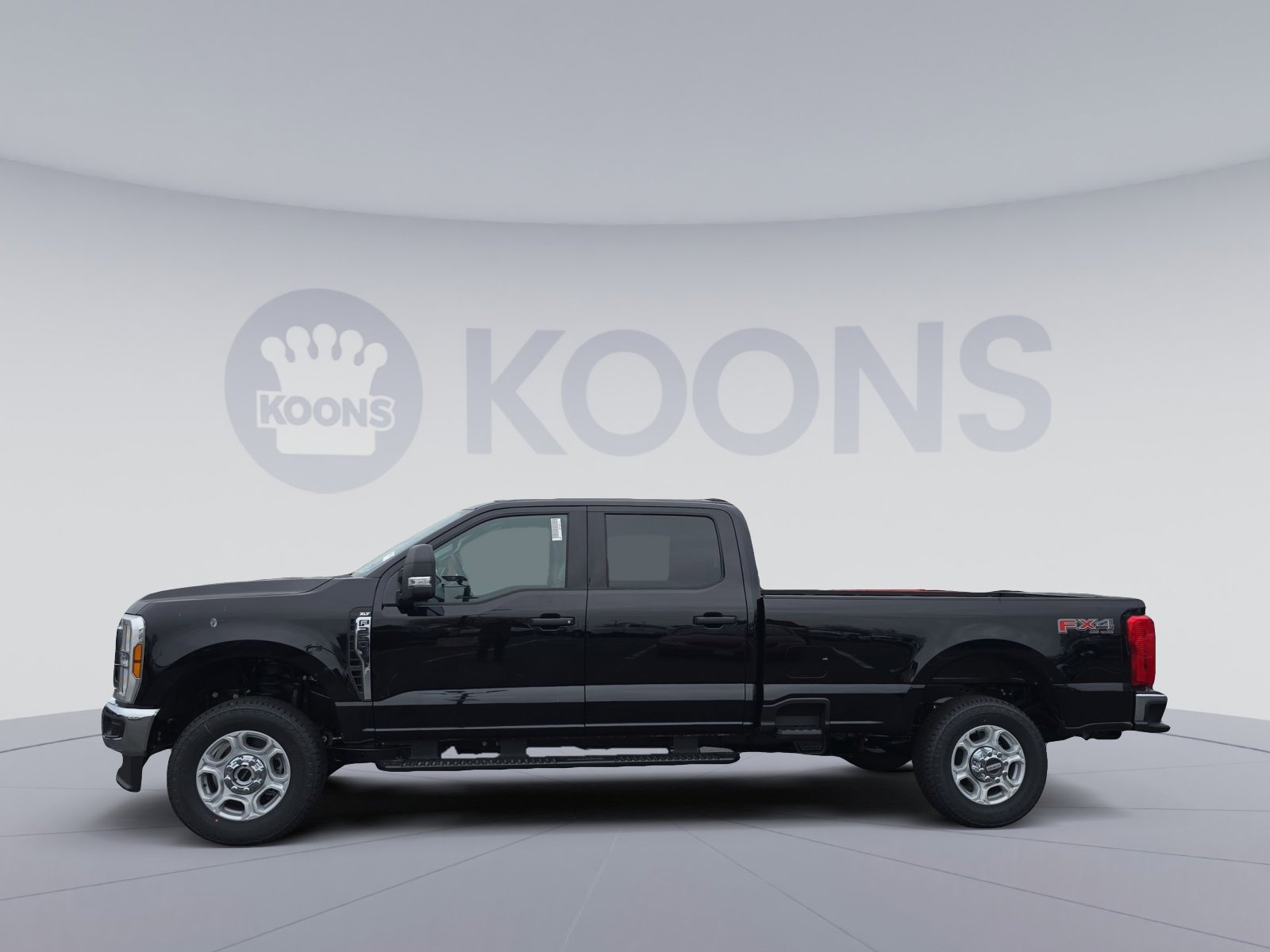 New 2026 Ford F250 XLT w/ FX4 Off-Road Package image 2