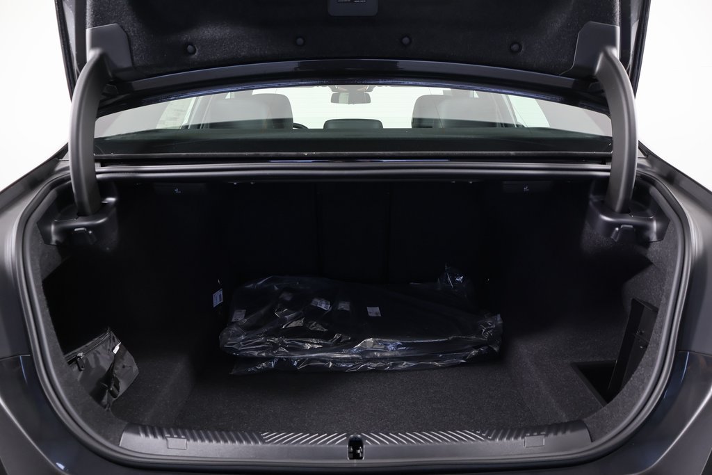 Used 2026 BMW 530i w/ Premium Package RWD image 8
