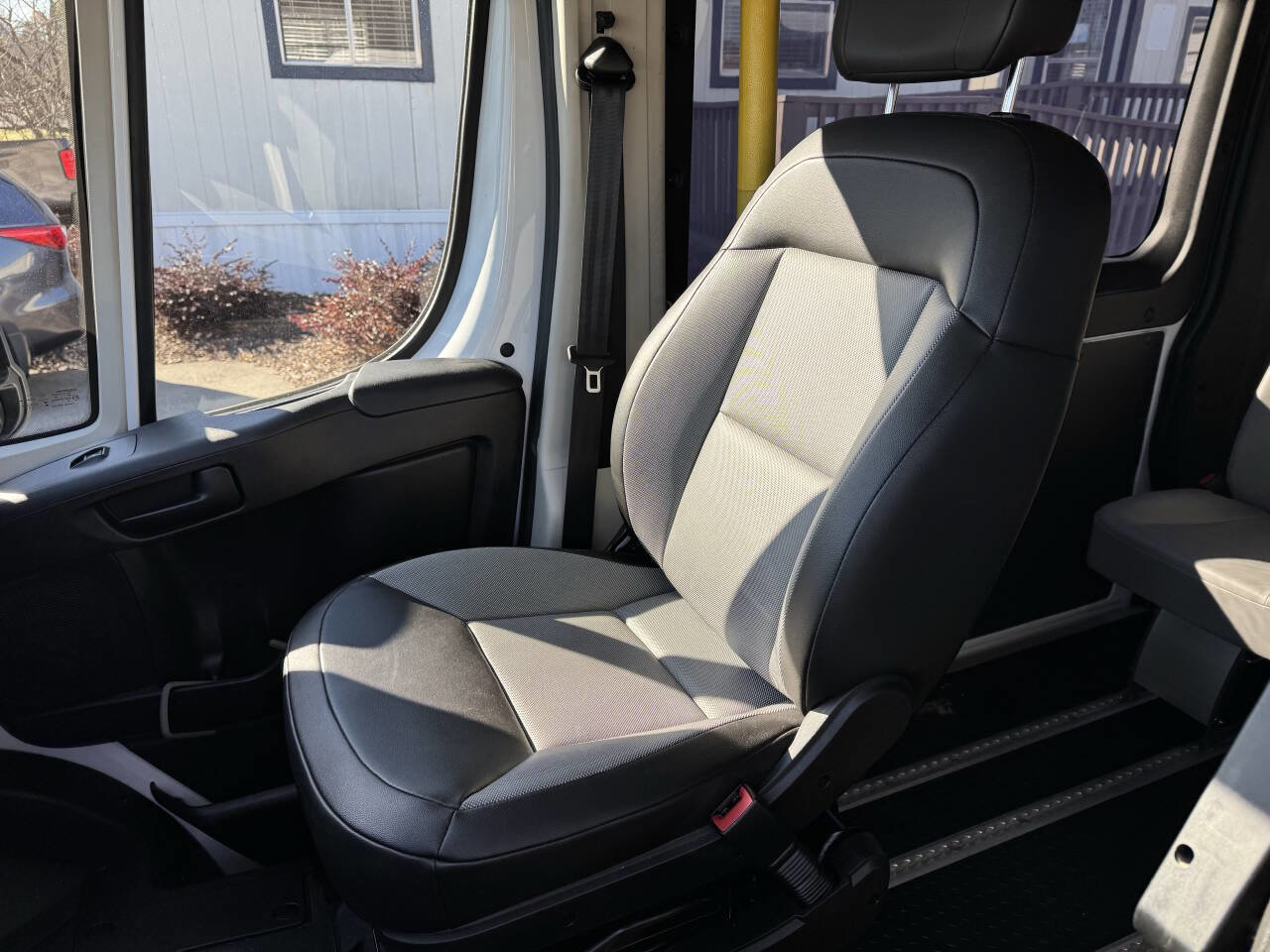 Used 2020 RAM ProMaster 2500 w/ Interior Convenience Group FWD image 20