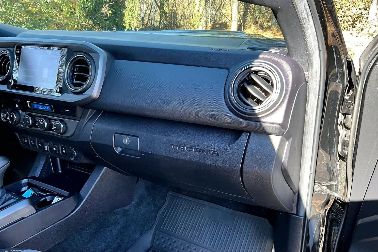 Used 2023 Toyota Tacoma TRD Sport w/ Advanced Technology Package AWD/4WD image 17
