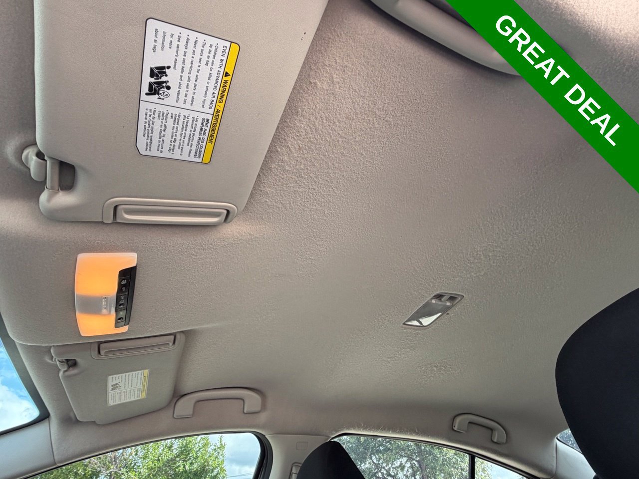 Used 2021 Nissan Versa SV FWD image 30