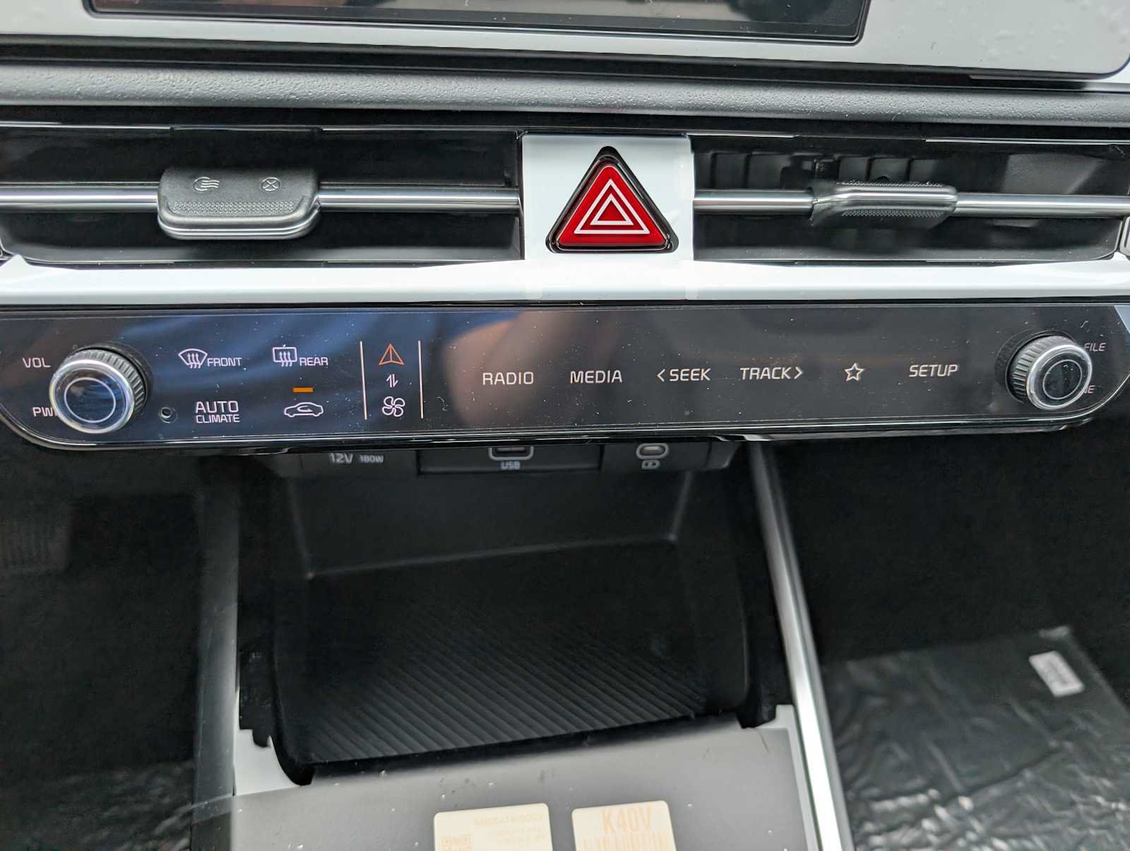 New 2026 Kia Niro LX FWD image 23