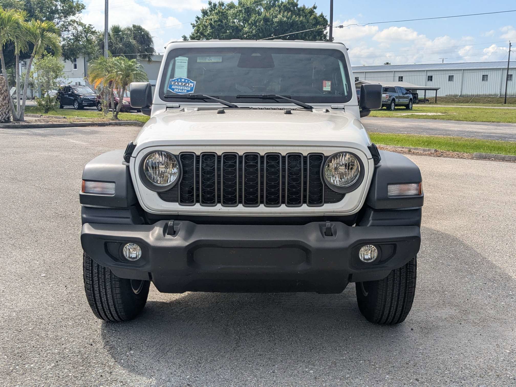 Used 2025 Jeep Wrangler Unlimited Sport AWD/4WD image 3