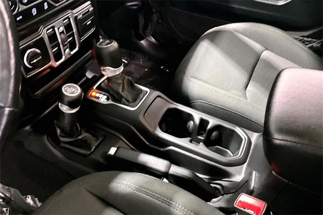 Used 2020 Jeep Wrangler Unlimited Sport image 17