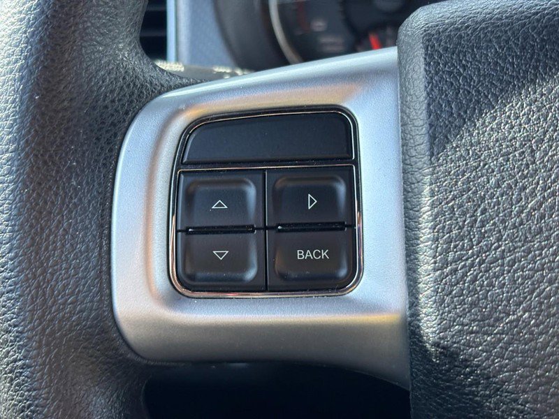 Used 2013 Dodge Charger SE RWD image 19