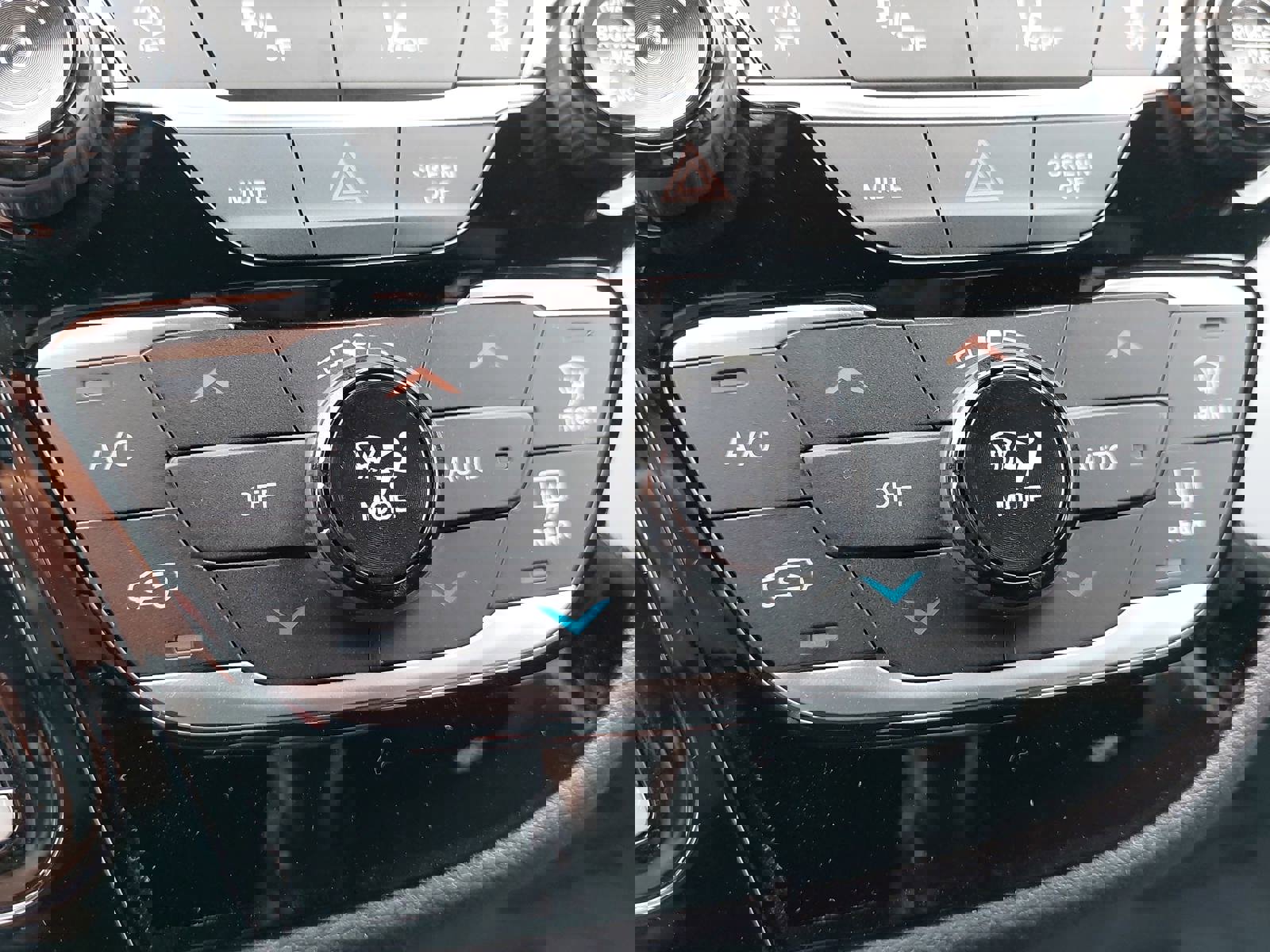 New 2026 Chrysler Pacifica Select image 23