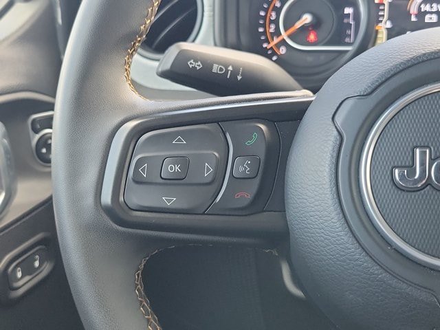 Used 2024 Jeep Gladiator Mojave AWD/4WD image 24