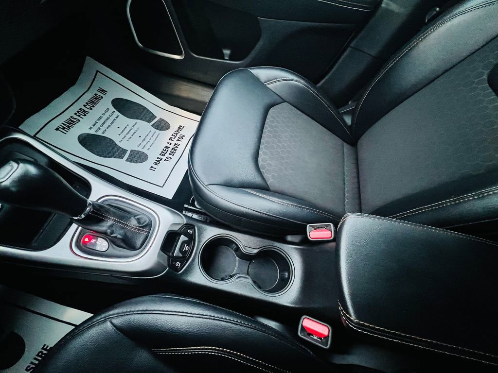 Used 2017 Jeep Compass Latitude w/ Cold Weather Group image 22