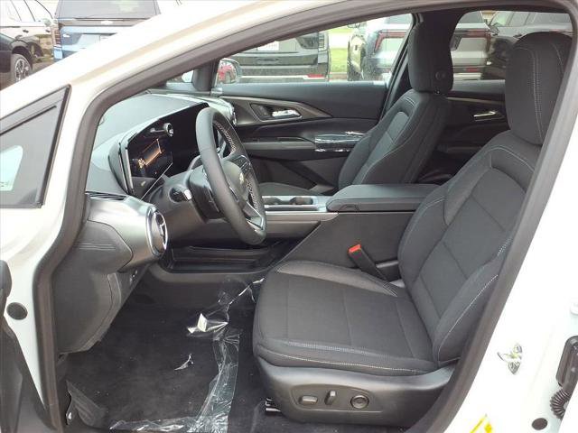 New 2026 Chevrolet Equinox EV LT image 20