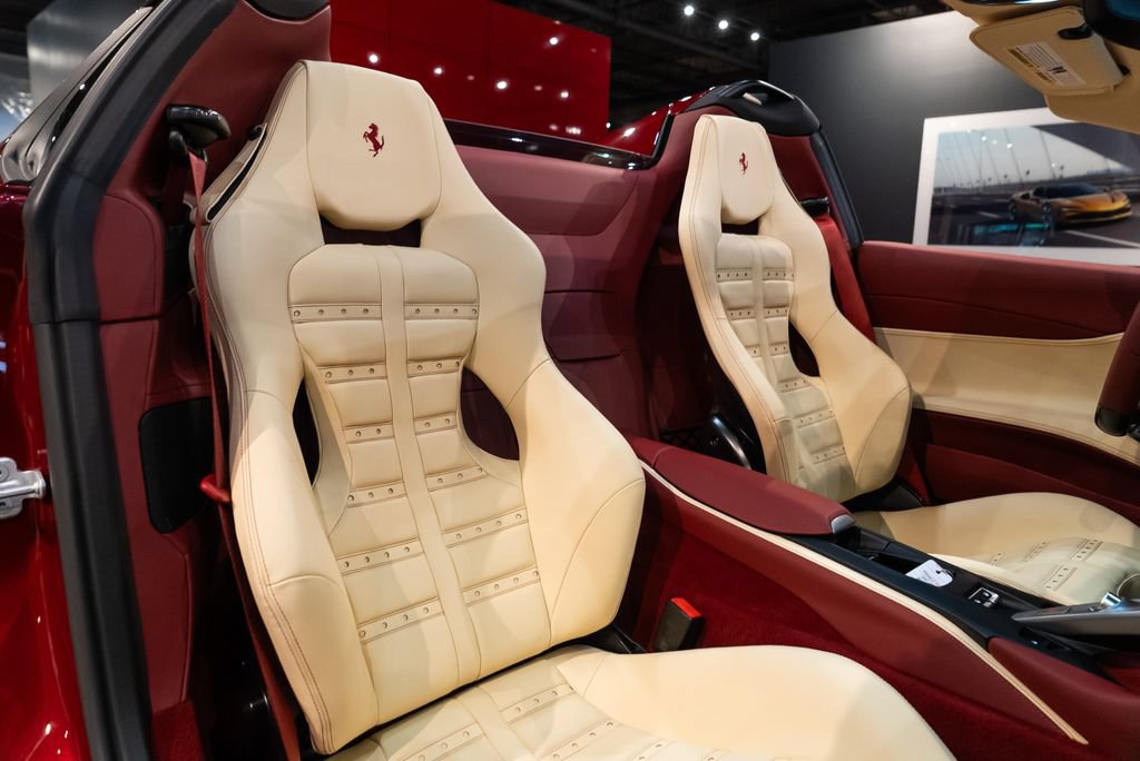 Certified 2022 Ferrari 812 GTS RWD image 44