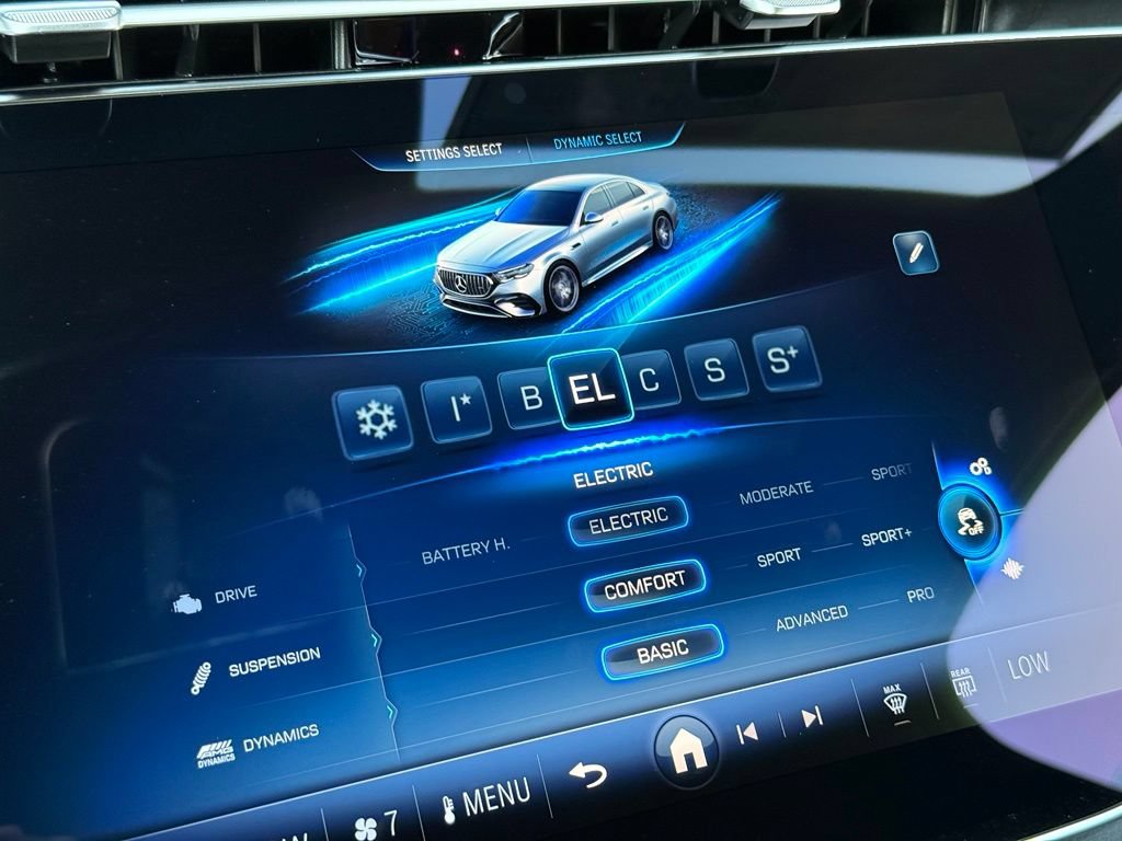 New 2026 Mercedes-Benz E 53 AMG e 4MATIC Sedan image 22