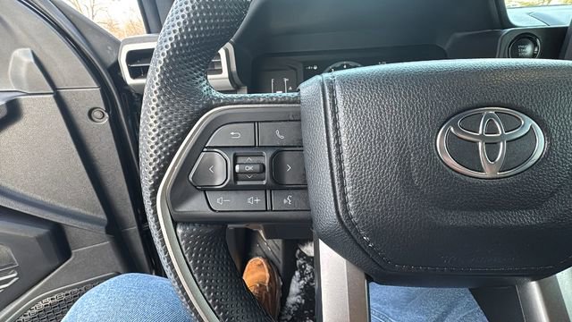 Used 2024 Toyota Tacoma SR5 image 19