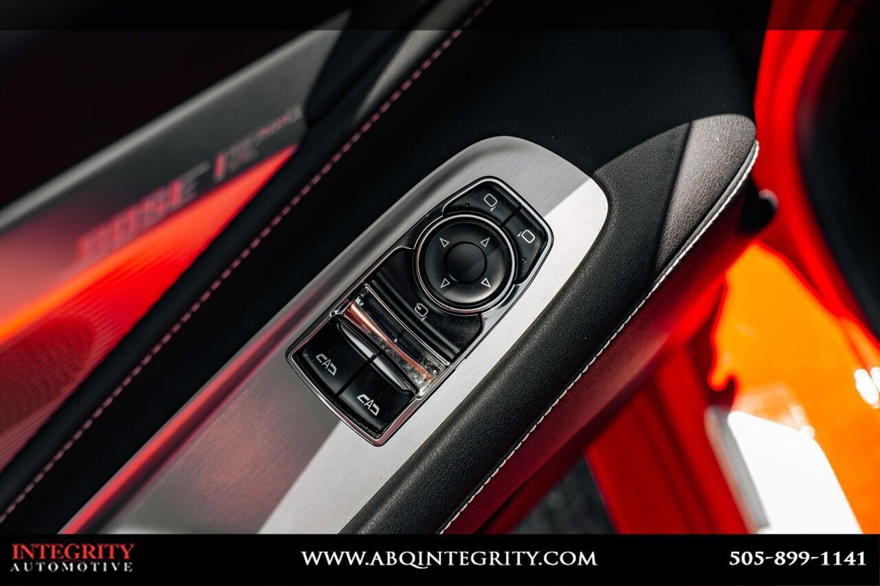 Used 2024 Chevrolet Corvette Stingray Preferred Cpe w/ Body-Color Dual Roof Package RWD image 20