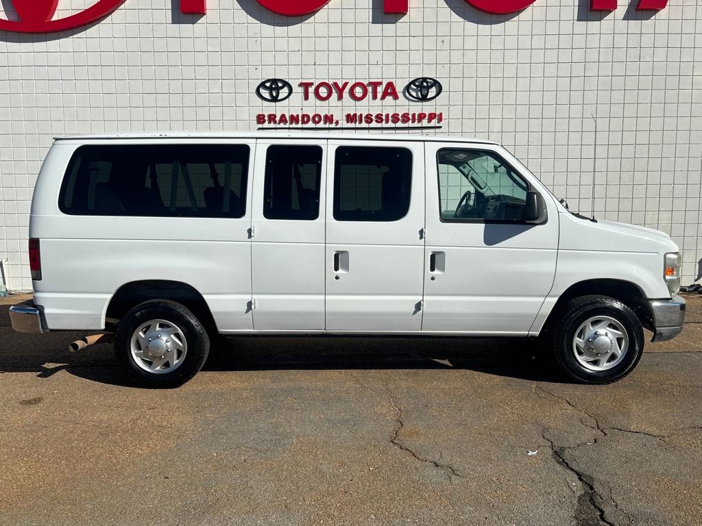 Used 2010 Ford E-350 and Econoline 350 XLT