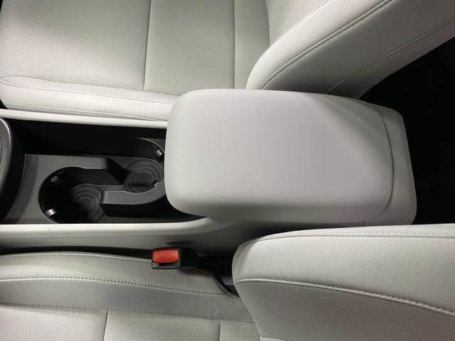 New 2026 Hyundai Kona SE image 17