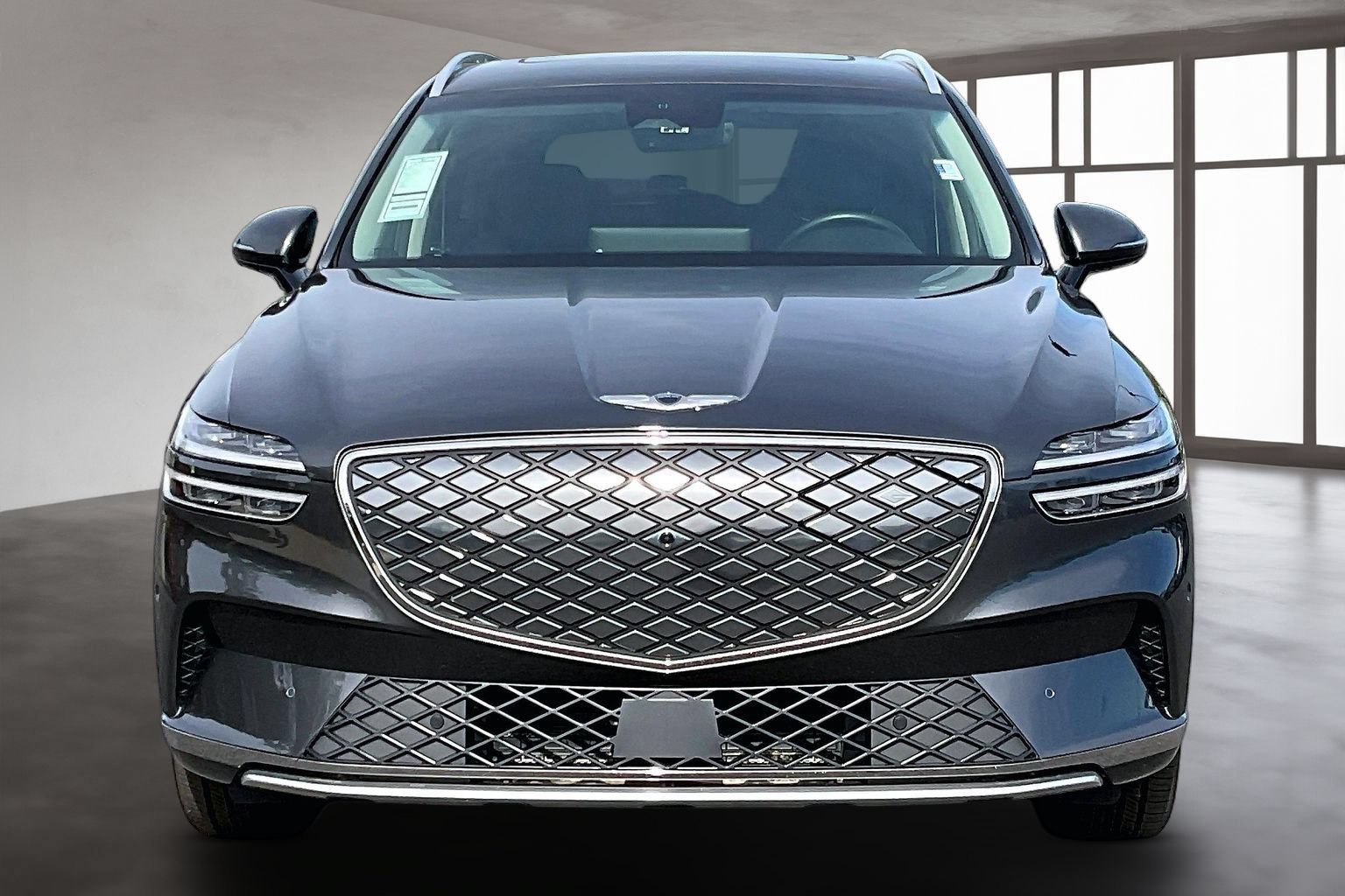 Used 2025 Genesis Electrified GV70 AWD/4WD image 2