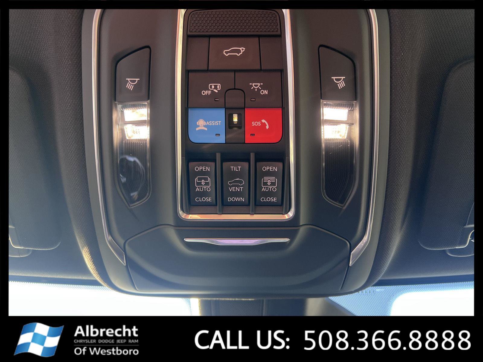 New 2025 Jeep Grand Cherokee Limited image 24