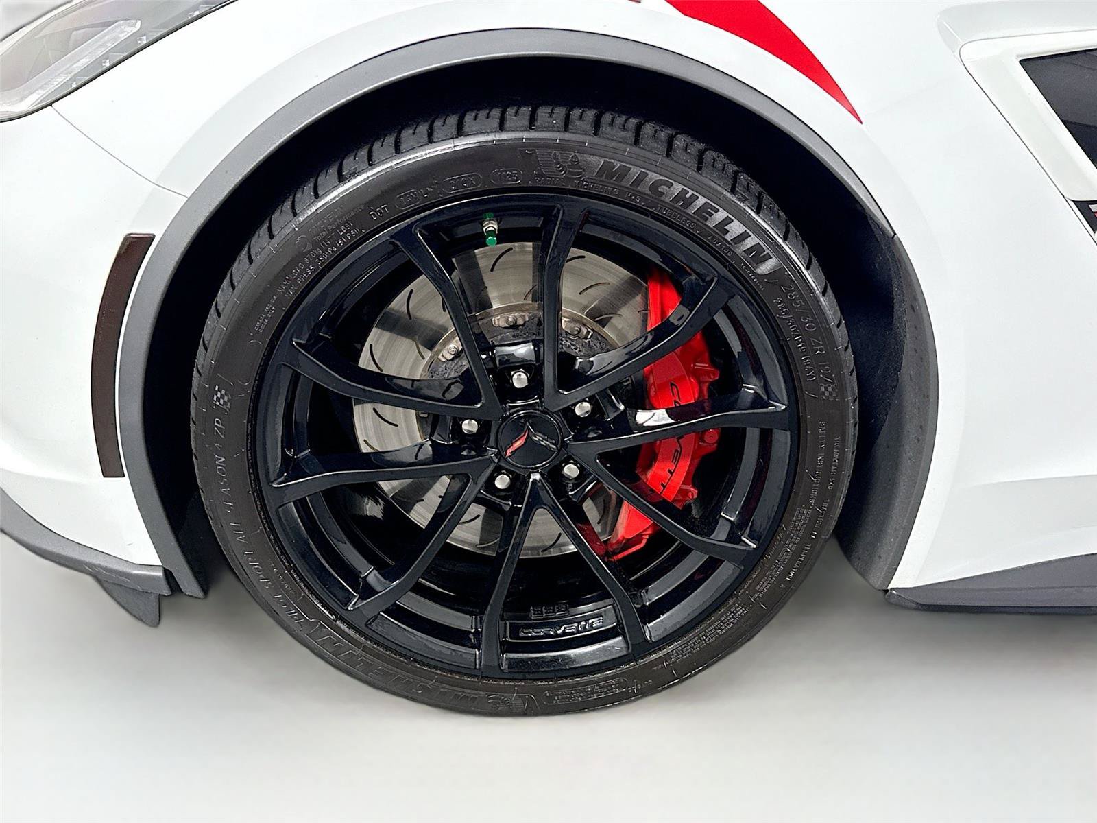 Used 2018 Chevrolet Corvette Grand Sport RWD image 42