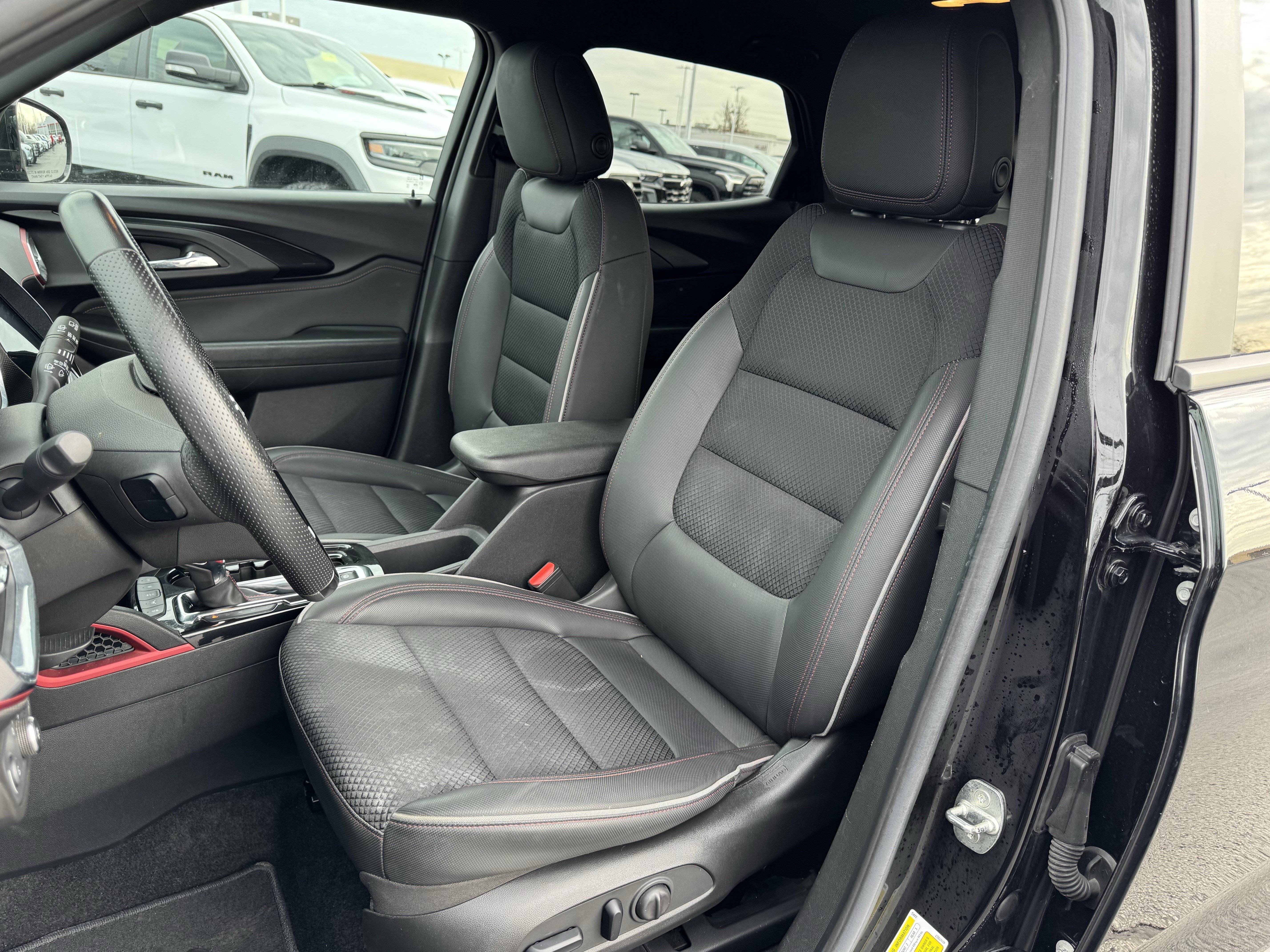 Used 2023 Chevrolet TrailBlazer RS w/ Convenience Package image 25