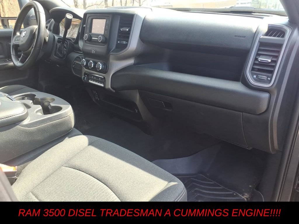 Used 2024 RAM 3500 Tradesman w/ Chrome Appearance Group AWD/4WD image 11