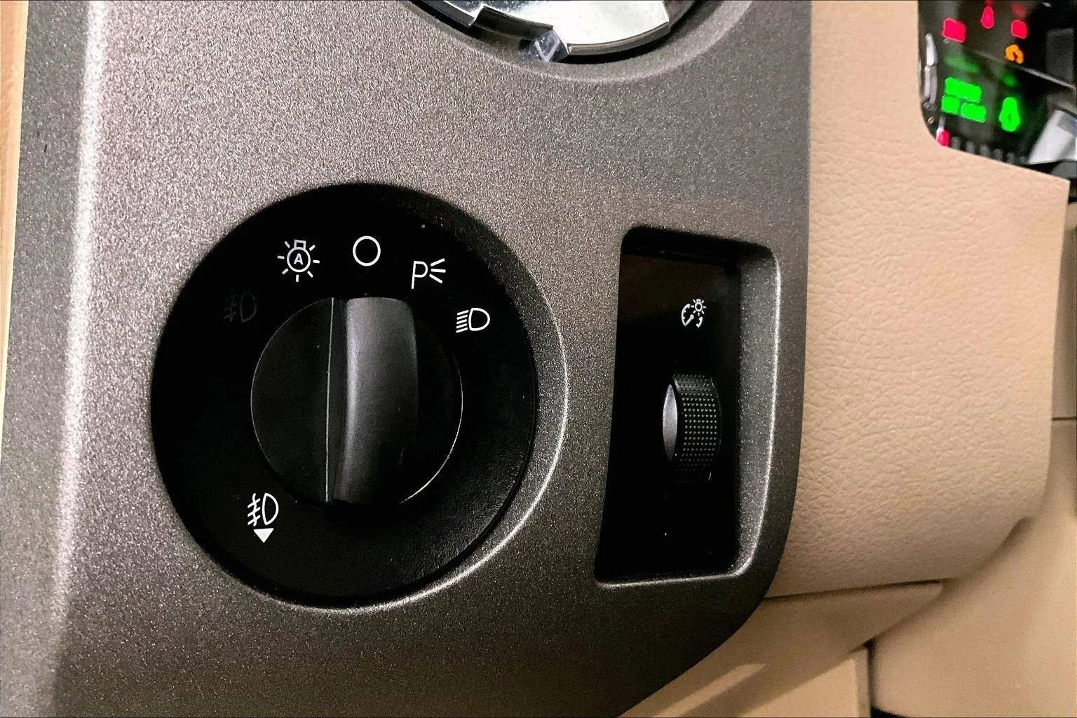 Used 2008 Ford F350 Lariat image 31