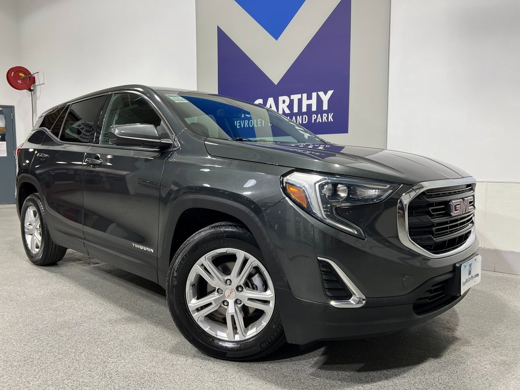 Used 2020 GMC Terrain SLE image 2
