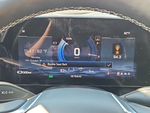 Used 2024 Chevrolet Equinox EV LT w/ LPO, Active Package FWD image 12