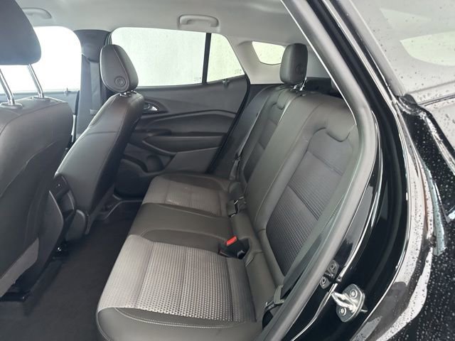 Used 2024 Chevrolet Trax LT w/ Driver Confidence Package image 27