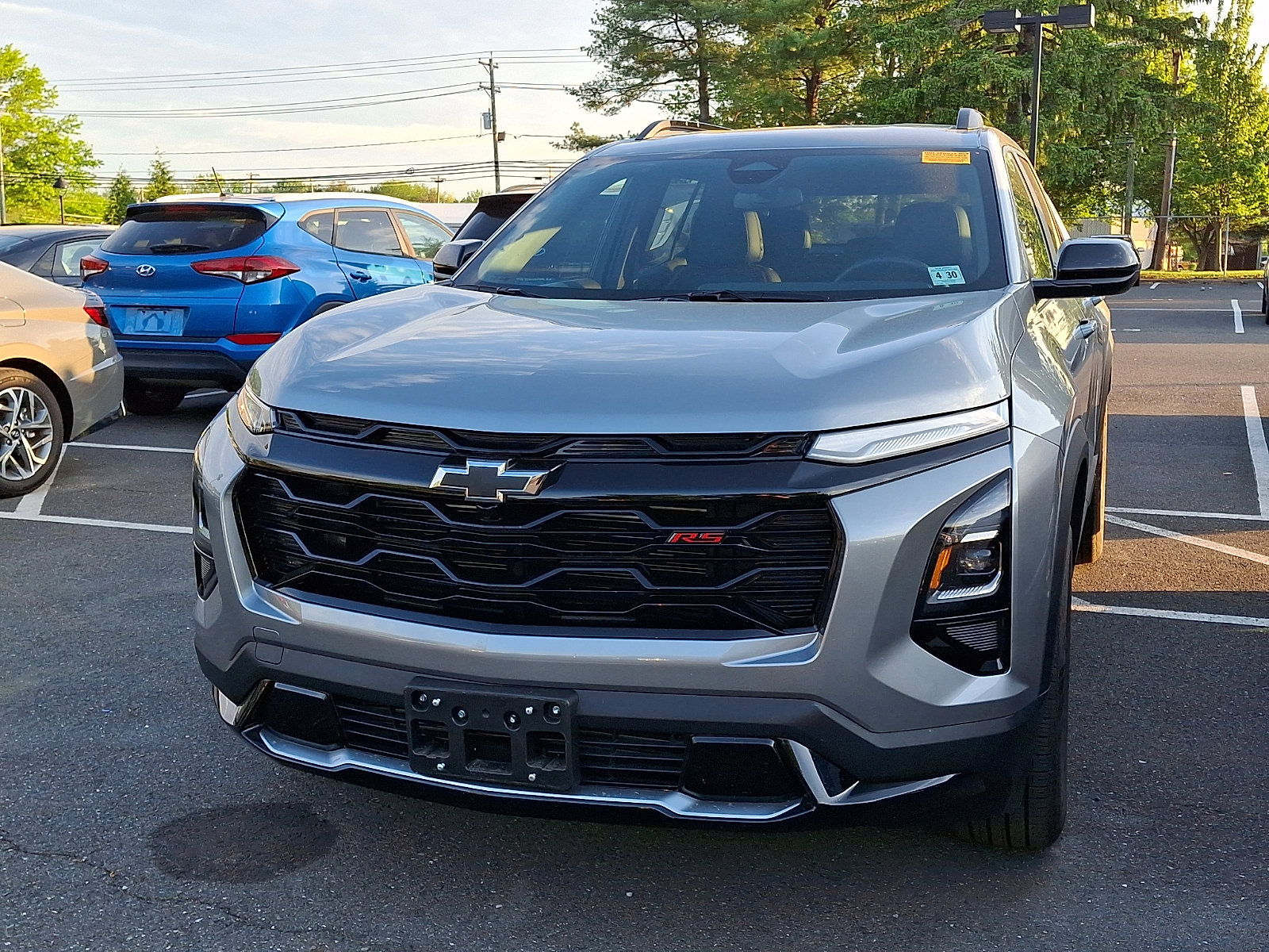 Used 2025 Chevrolet Equinox RS AWD/4WD image 2