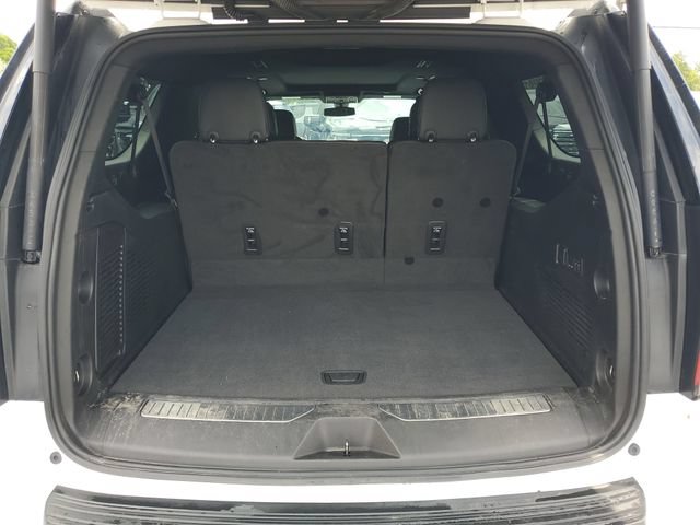 Used 2022 Chevrolet Suburban RST w/ Luxury Package RWD image 31