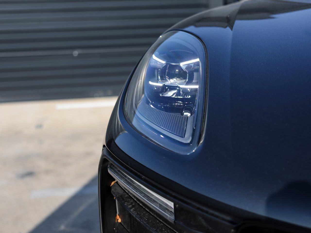 Certified 2026 Porsche Macan AWD/4WD image 13