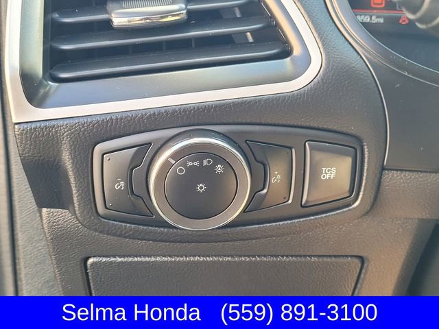 Used 2024 Ford Edge SE w/ Black Appearance Package image 25