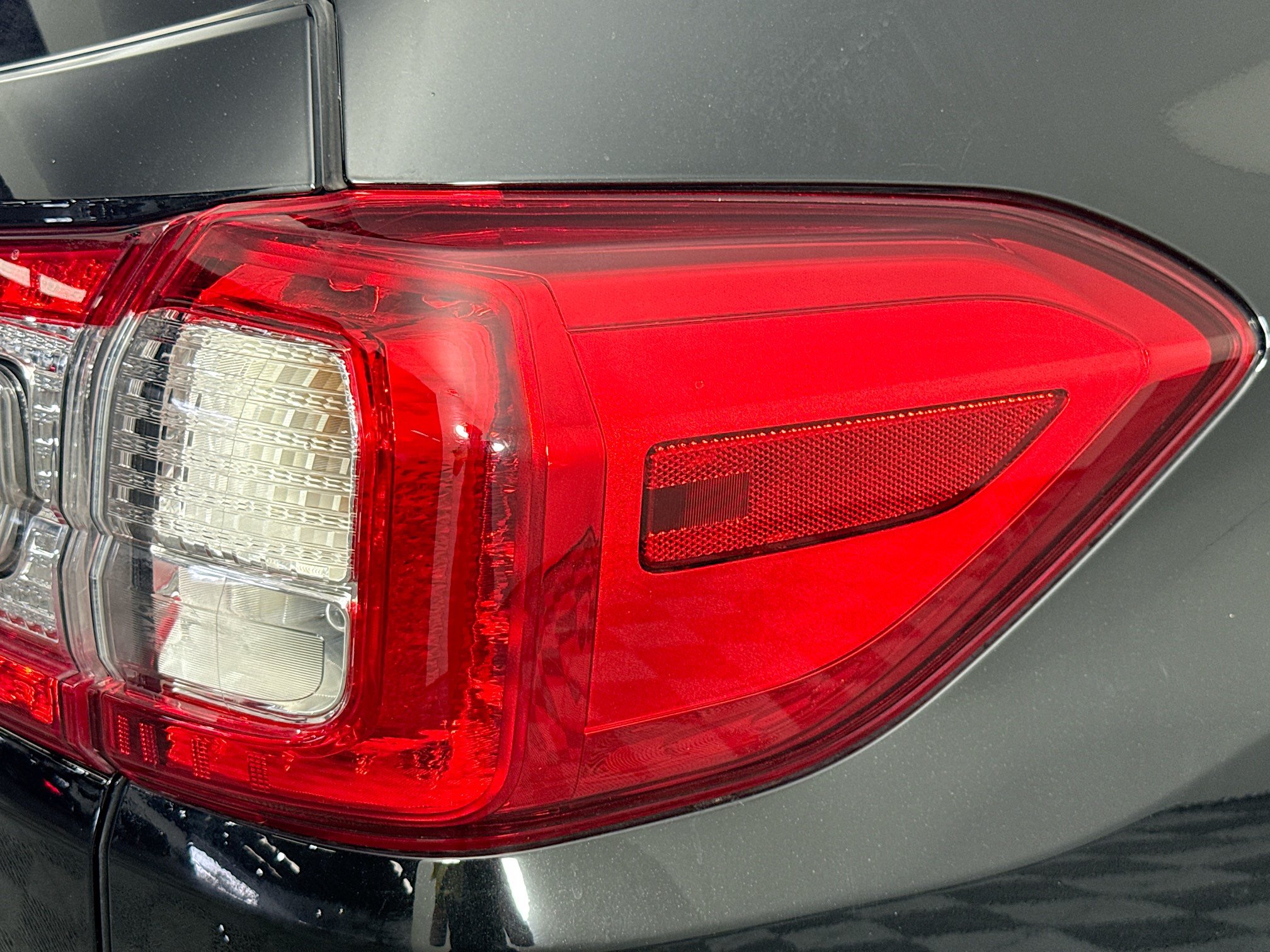 Used 2024 Subaru Ascent Limited AWD/4WD image 32