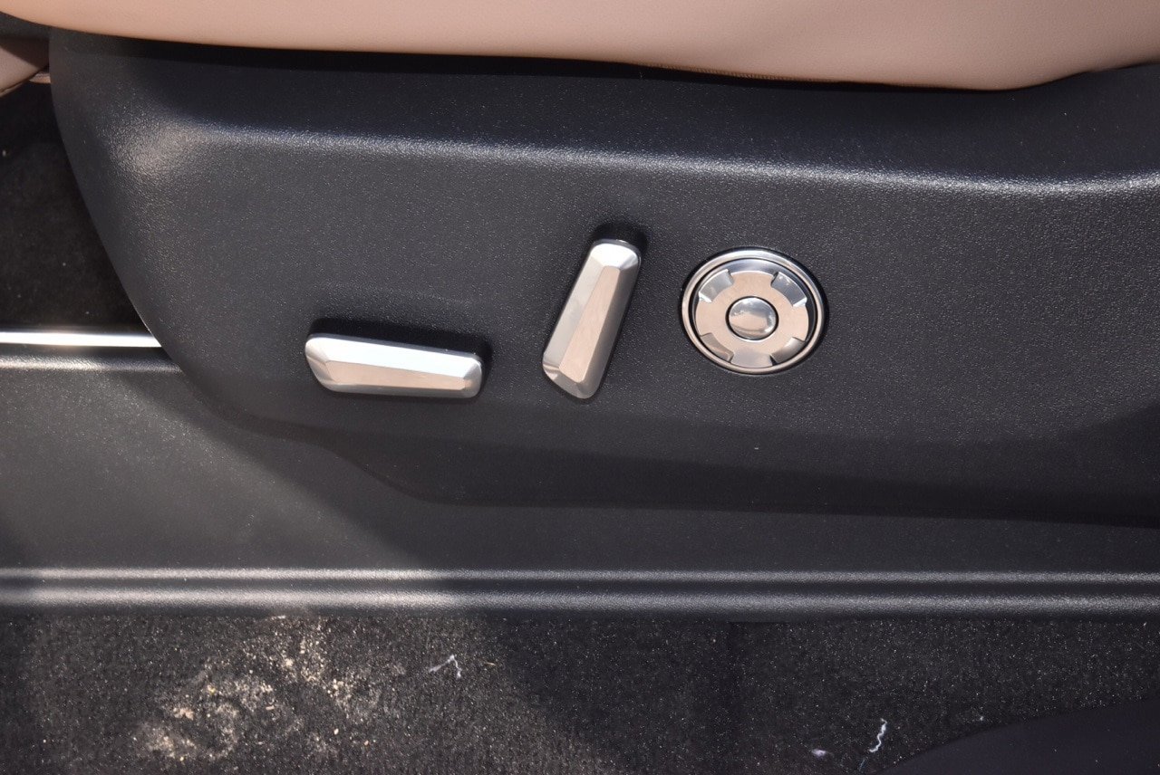 New 2025 Lincoln Navigator L Black Label image 48