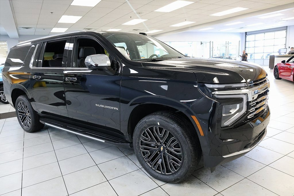 New 2026 Chevrolet Suburban Premier image 7