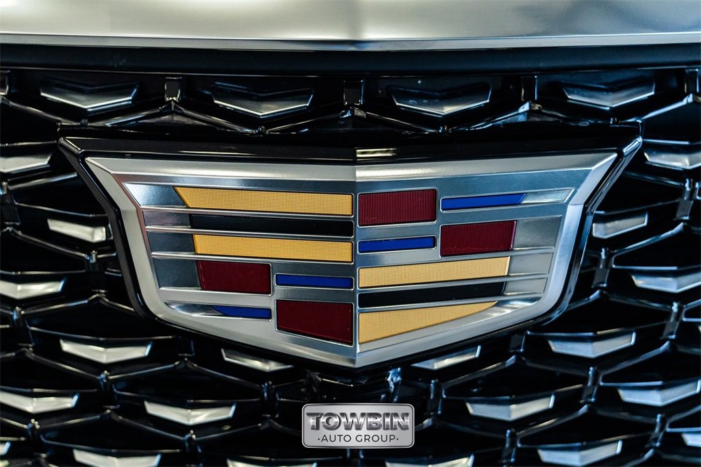 Used 2025 Cadillac Escalade Premium Luxury image 48