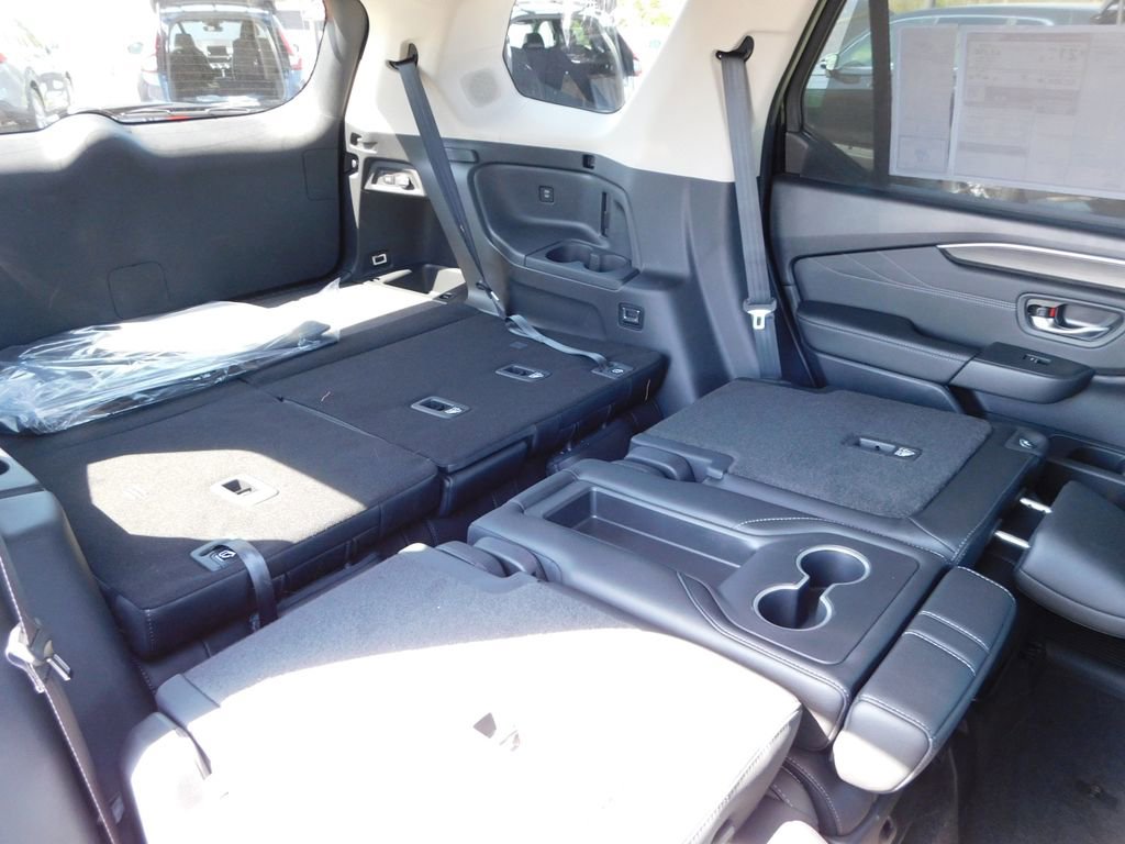 New 2026 Honda Pilot Touring image 33