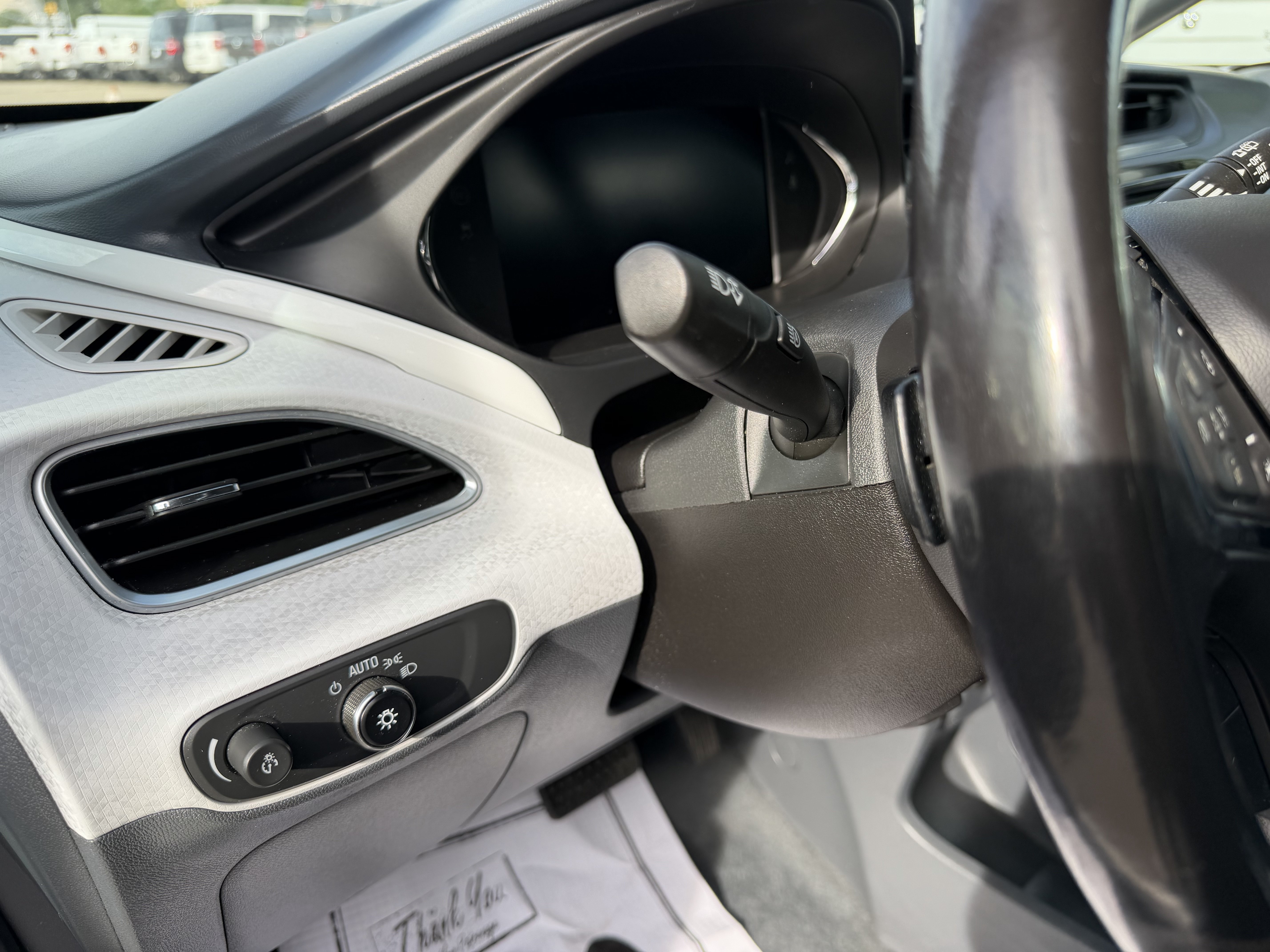 Used 2019 Chevrolet Bolt Premier w/ Infotainment Package FWD image 16