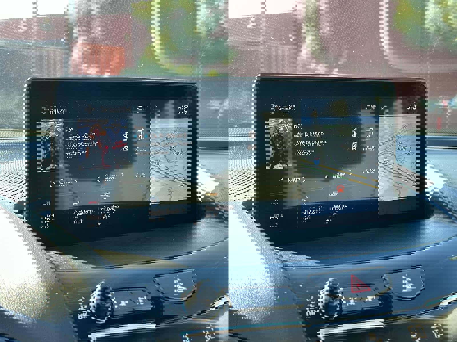 Used 2024 Acura RDX w/Advance Package image 16