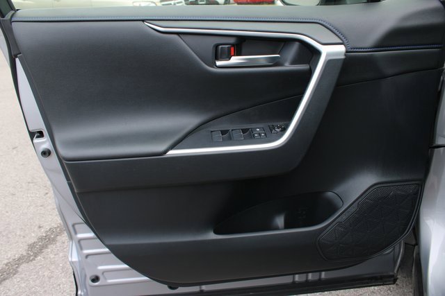 Used 2019 Toyota RAV4 XSE image 10