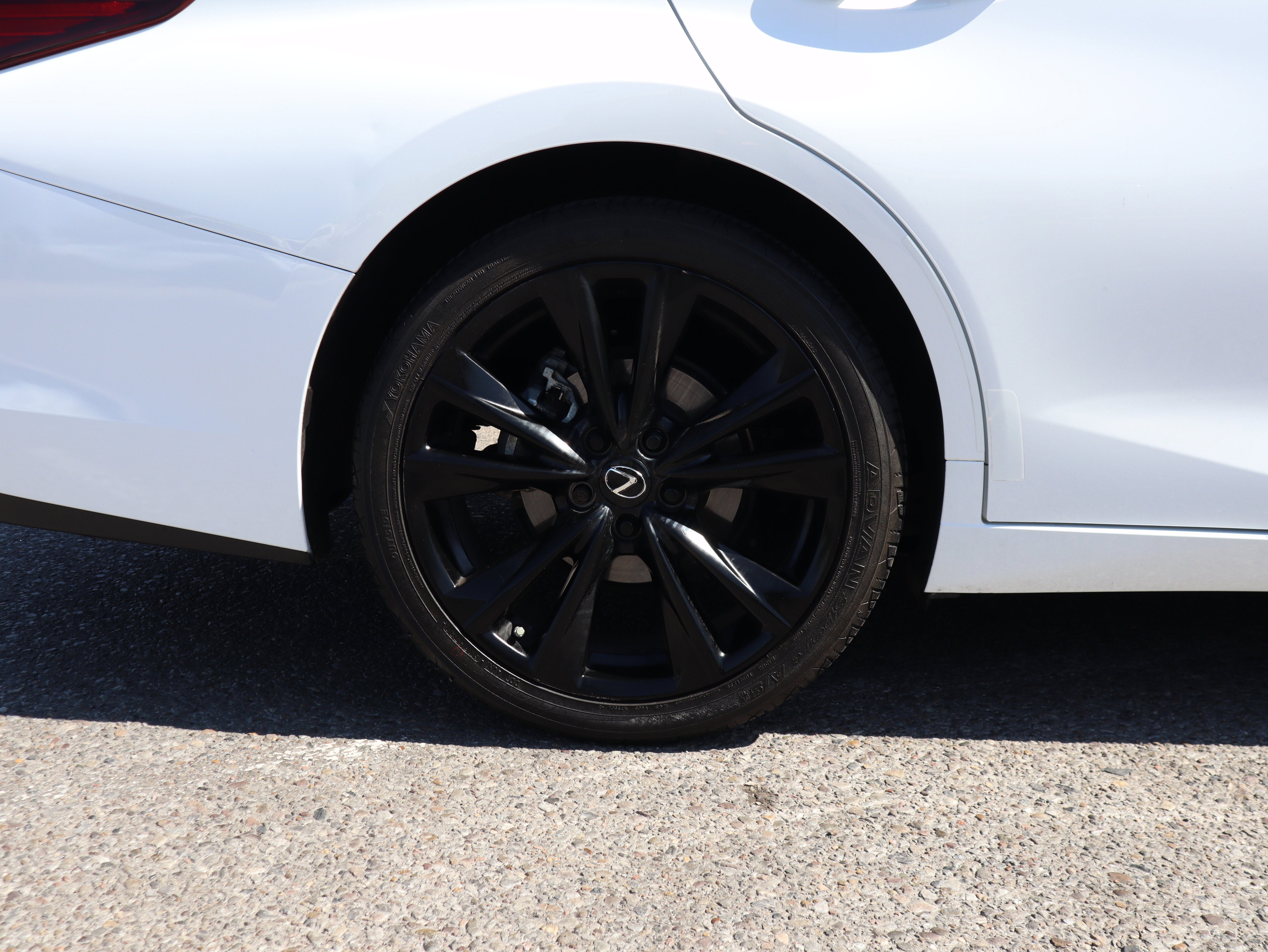 Used 2022 Lexus ES 350 F Sport w/ Accessory Package FWD image 12