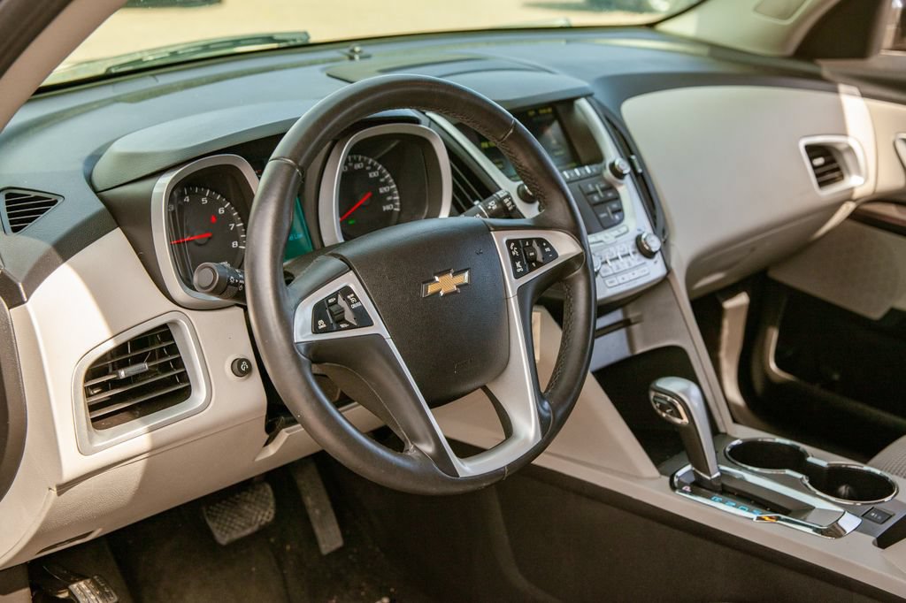 Used 2013 Chevrolet Equinox LT w/ Driver Convenience Package AWD/4WD image 10