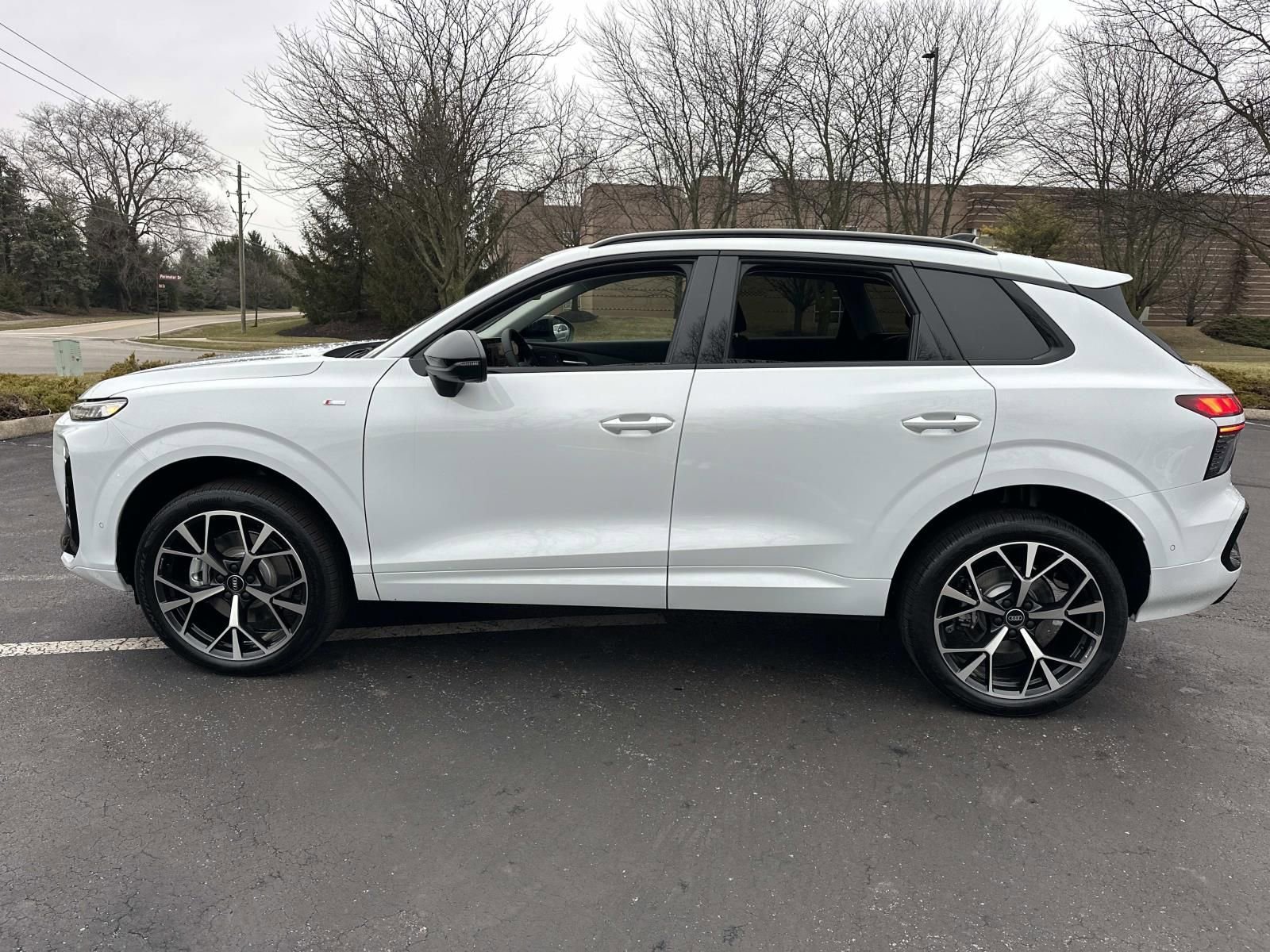 New 2026 Audi Q3 quattro 2.0T image 8