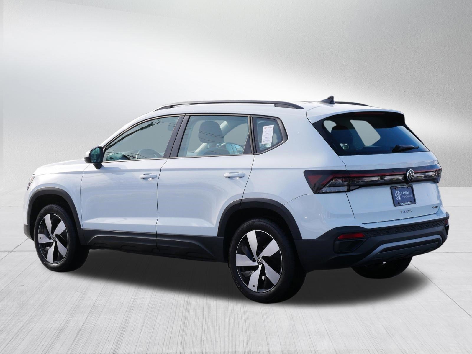 Certified 2025 Volkswagen Taos S AWD/4WD image 5